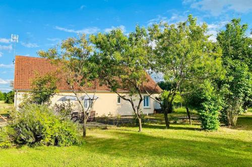 Mareuil-sur-Cher House | Oceanfront Retreat at Chez Dedette - Guest Rated 9.5/10
