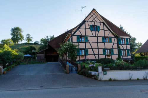 Ueberstrass House | Oceanfront Escape at Chez Franz Alois - Guest Rated 10/10