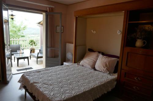 Felines-Minervois House | Pet-Friendly Retreat at Chez Irène for Your Family Getaway