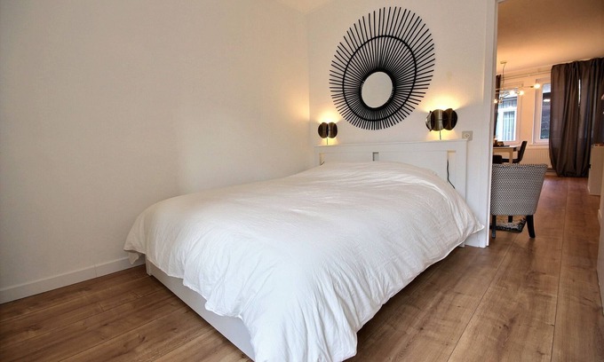 Saint-Laurent Apartment | Cozy One-Bedroom Retreat at Chez Jean with Breakfast