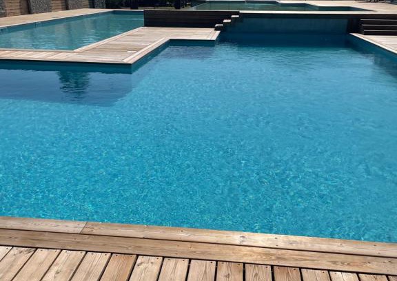 Lecci Apartment | Experience the Elegance of Chez Jeff Lucchini Oceanfront
