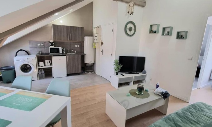 Cote Est Soquence Apartment | Family-Friendly Stay at Chez K&D T2 Vert Le Havre, Rated 9.3
