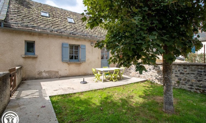 Valbeleix House | Family-Friendly Stay at Chez la Miette - Valbeleix