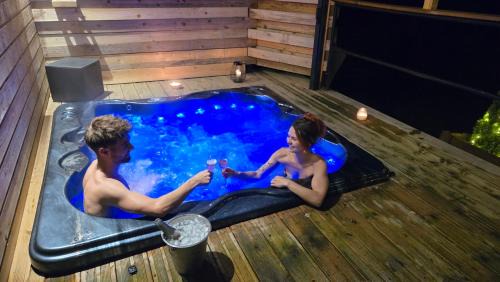 Fremifontaine Ski Chalet | Seaside Retreat at Chez Laurette: Spa & Oceanfront Bliss