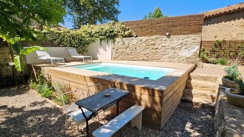 Durban-Corbieres Bed & Breakfast | Relax at Chez Lola-Maison d'hôtes Corbières with Pool & Pets