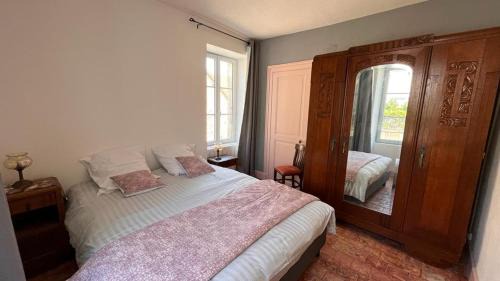 Lainsecq House | Discover Chez Loulou - Family-Friendly Suite Awaits You