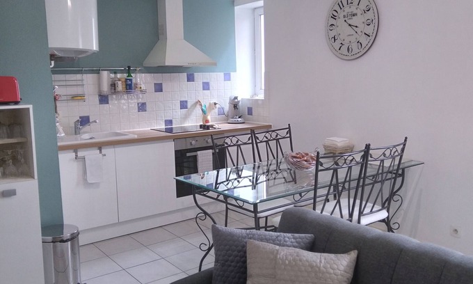 Perigueux House | Comfortable Chez Lucia Apartment with Family-Friendly Amenities