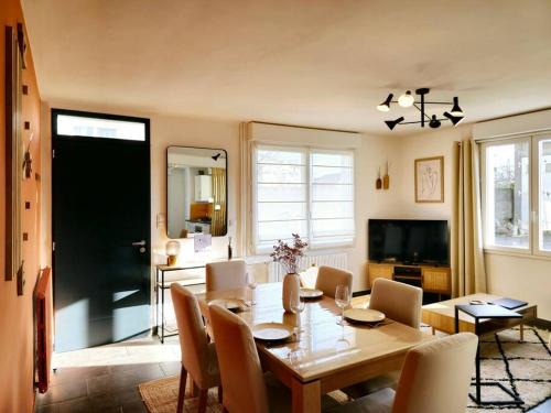 Bruz House | Perfect Stay at Chez Mamie Aline: Family-Friendly Retreat