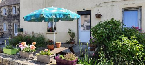 Locarn Bed & Breakfast | Welcoming Stay at Chez Merlyn: Family-Friendly Getaway