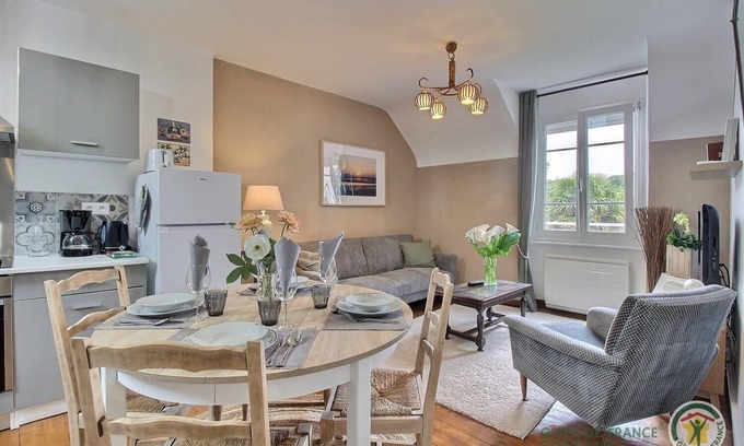 Pleneuf-Val-Andre House | Relax at Chez Michèle et Jean with Oceanfront Pool Access