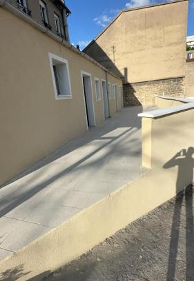 L'Ile-Saint-Denis Hotel | Family-Friendly Retreat at Chez Michel Awaits You