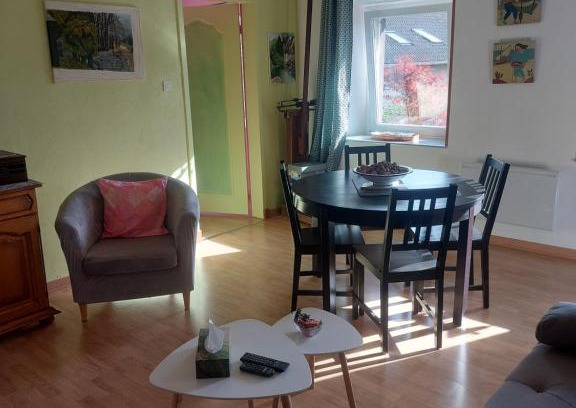 Ranspach Apartment | Pet-Friendly Escape at Chez Nadine with Ocean Views
