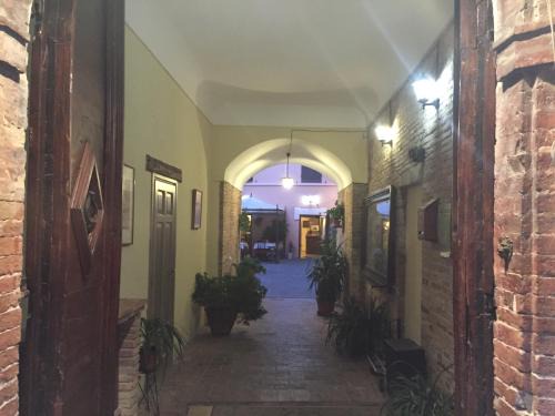 Matelica Hotel | Discover Hotel Fioriti: Pet-Friendly Stay with Hot Tub & More