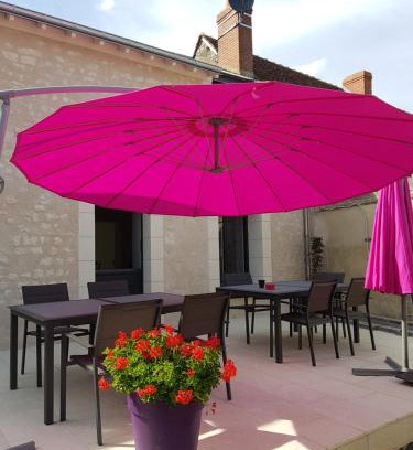 Theneuil Bed & Breakfast | Experience Relaxation at Chez Onna with Oceanfront Views