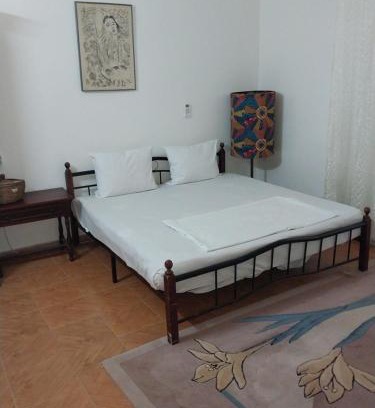 Rao Bed & Breakfast | Family-Friendly Stay at Chez Ousmane Fall ASECNA Bis