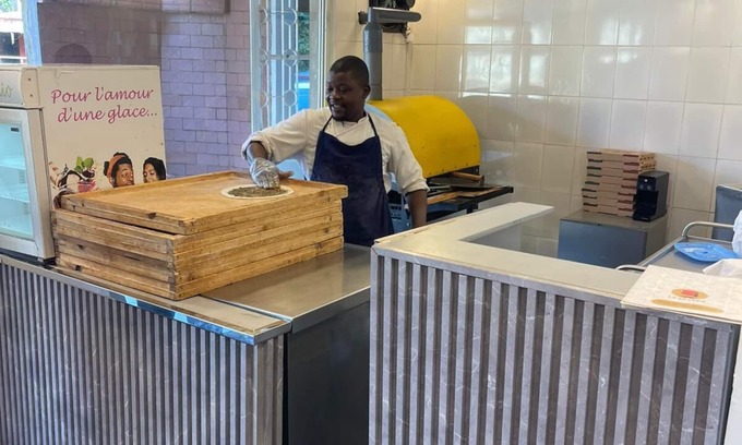 Conakry House | Cozy Chez Sophie: Family-Friendly Dining & Breakfast Awaits