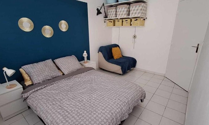Vauban House | Cozy Family Retreat at Chez Soumeya with Kitchen Access