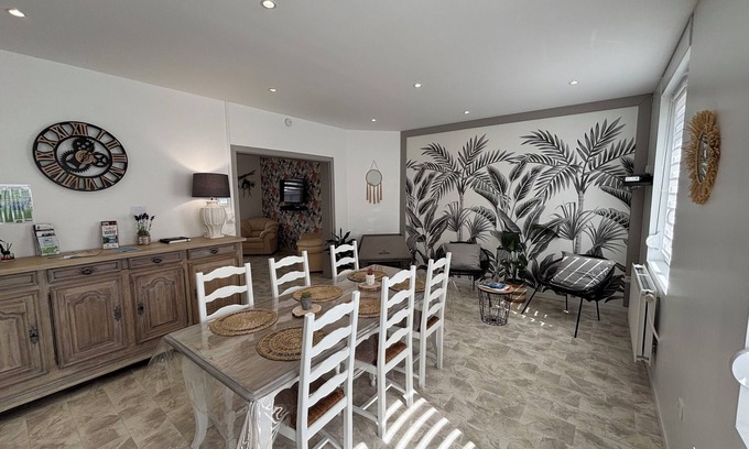 Grand-Fort-Philippe House | Chez Valentine fully-equipped house right next to the sea and town center