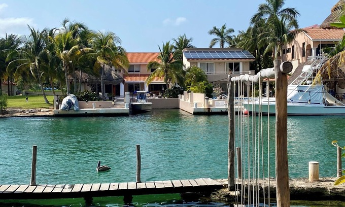Puerto Aventuras Hotel | Relax at Chez Waffle Hotel with Pool and Ocean Views