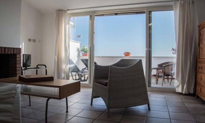 Marina Lido House | Oceanfront Escape at Chiaro di Luna with Breathtaking Views