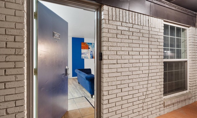 West Campus Apartment | Chic 2BR Central ATX near UT