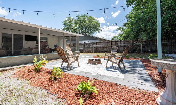 Lakeland House | Chic 3BR Lakeland Home, Fenced Yard, Sleeps 11
