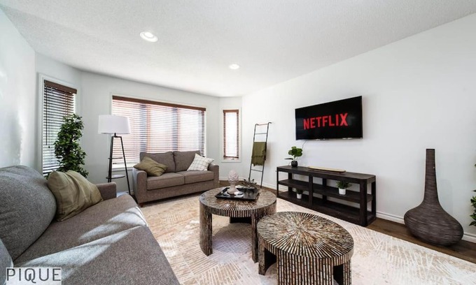 Jasper Place Apartment | Modern 3BR Home with Wi-Fi, Netflix & Pet-Friendly Comfort