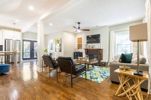 South Hyde Park House | Stylish 4BR Historic Home Steps from Country Club Plaza