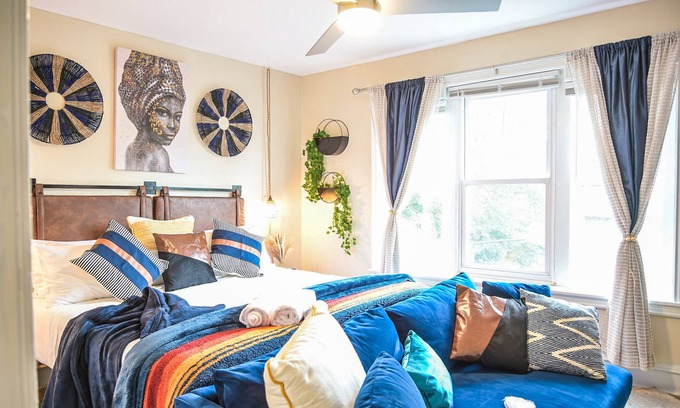 Germantown House | Stylish 4BR Retreat with Backyard in Philadelphia
