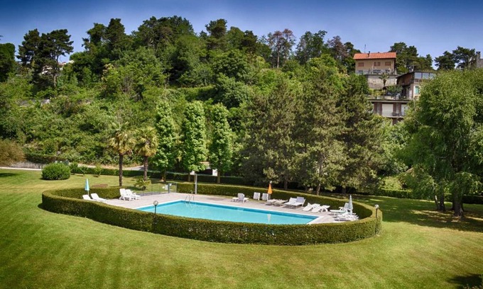 Como Apartment | Stylish Retreat at Chic and Freak Como with Ocean Views