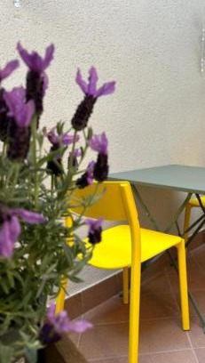 Mataro Apartment | Beachfront Chic Apartment: Highly Rated & Family-Friendly