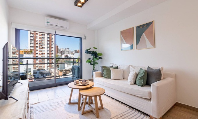 Belgrano Apartment | Elegant Belgrano Retreat with Pool and Scenic Views