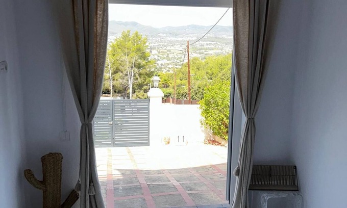 Ibiza Town Apartment | Chic Casita with AC and WiFi in amazing Eivissa