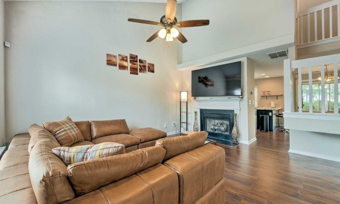 Charlotte House | Stylish Charlotte Townhome with Pool & Pet-Friendly Options