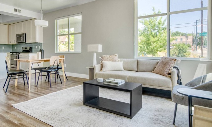 Cherry Creek Apartment | Chic Cherry Creek 3BR w/ W/D, next to Mall, by Blueground