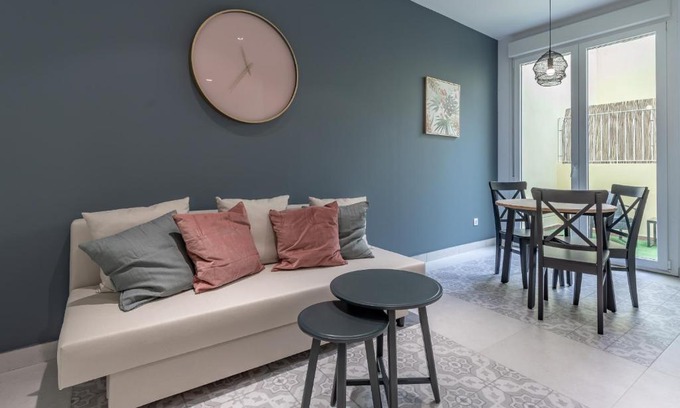 La Petxina Apartment | Stylish Apartment with Private Terrace and Child-Friendly Amenities
