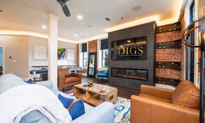 Hot Springs House | Chic Downtown Retreat with Game Area and Cozy Fireplace