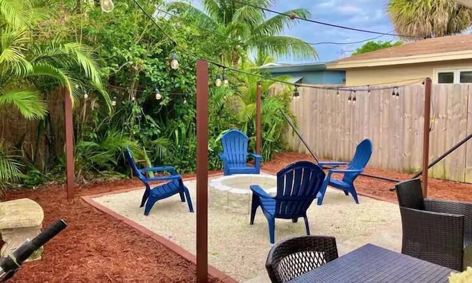 Sunshine Park House | Stylish Downtown Vacation Home with Great Amenities