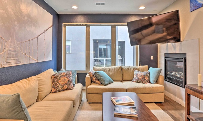 Civic Center House | Chic Escape w/ Rooftop Near Downtown Denver!