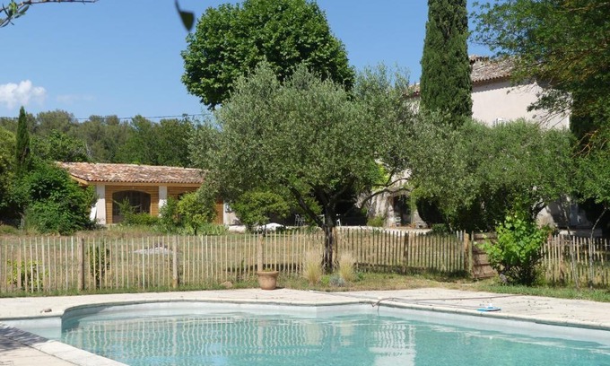 Sollies Pont House | Chic et Champêtre: Pool Access and Guest Rated 9.1/10