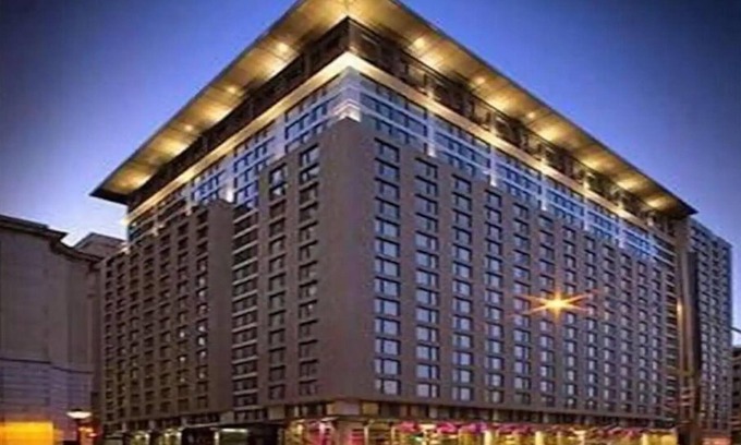 International District Condo | Elegant Downtown Condo with Free Parking Near Old Port
