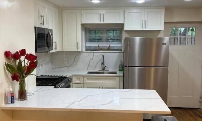Bedford-Stuyvesant Apartment | Stylish Brooklyn Oasis with Family-Friendly Amenities