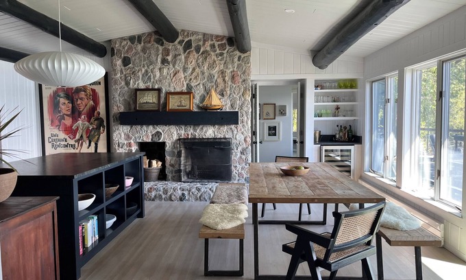 Northport Cottage | Stylish Log Home with Ocean Views and Modern Amenities