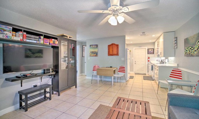 Indian River Bluff House | Modern Melbourne Townhome Just 2 Miles from Downtown!
