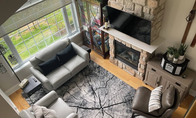 Saint-Sauveur Condo | Modern Ski In/Ski Out Four Seasons Property with Pool & Breakfast