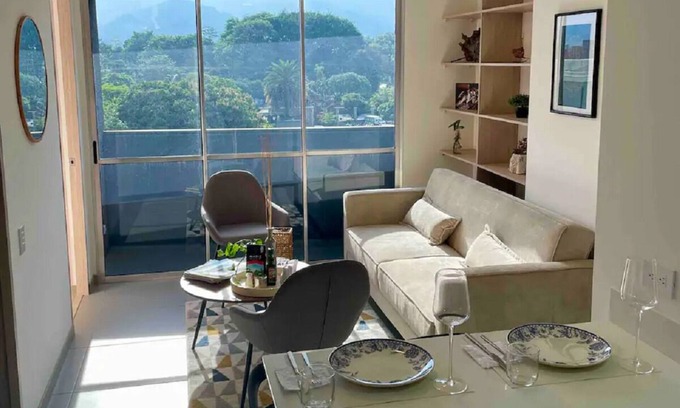 Santa Fe Apartment | Chic & Modern Apartment in Prime Location Pool/Gym