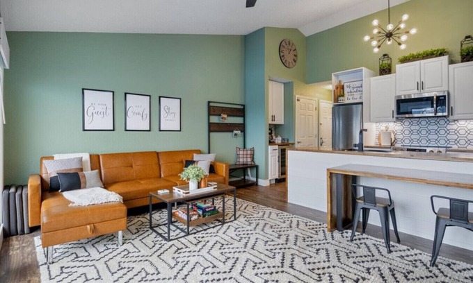 Lake Ozark Condo | Tranquil Getaway: Lakeside Pool, Spa & Child-Friendly Fun