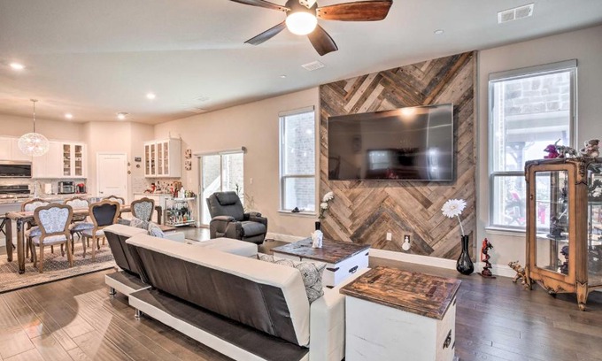 Rowlett House | Stylish Rowlett Retreat - Scenic Views Steps from Lake