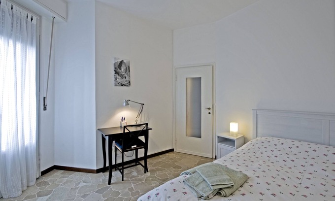 Chiesa Rossa Apartment | Inviting Chiesarossa Flat with Kitchen & Breakfast Included