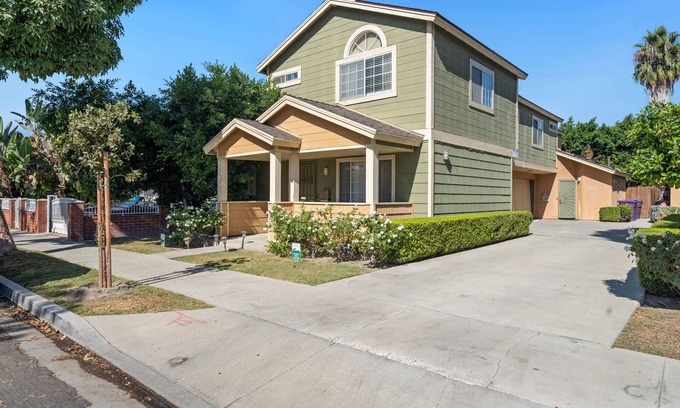 North Long Beach House | Family-Friendly Vacation House with Ocean View & Play Area